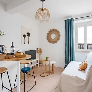 Le Tropical : T2 Renove Ambiance Cosy Et Coloree Appartement